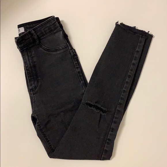 Zara Skinny Jeans - Picture 1 of 3